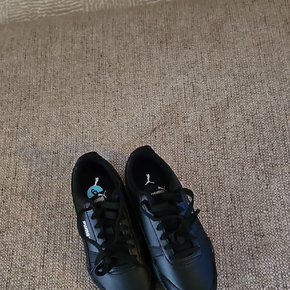 Puma Men's Black Sneakers